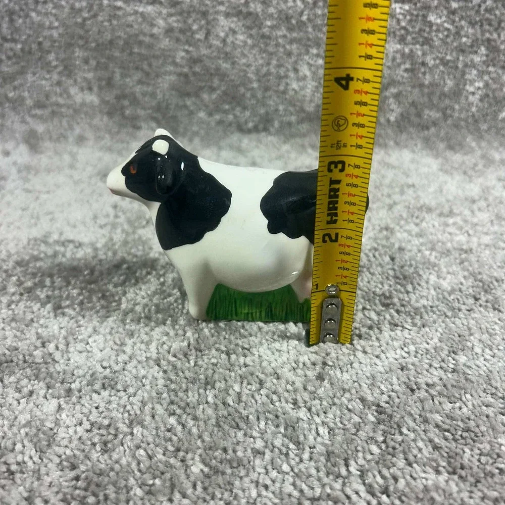 Clay Art‎ Cow Salt or Pepper Shaker Black White Ceramic Farmhouse Animal